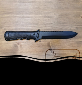 Military knifes